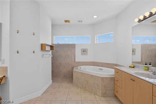 1012 SW 39th TER, Cape Coral, FL 33914