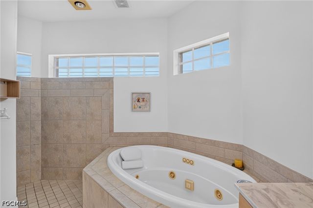 1012 SW 39th TER, Cape Coral, FL 33914