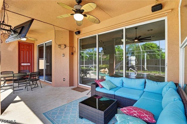 1012 SW 39th TER, Cape Coral, FL 33914