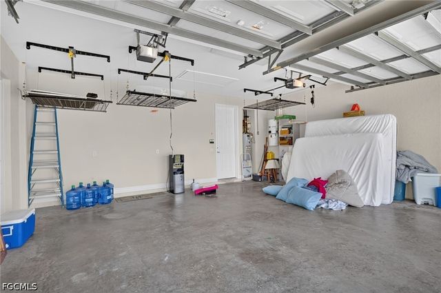 1012 SW 39th TER, Cape Coral, FL 33914