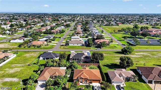 1012 SW 39th TER, Cape Coral, FL 33914