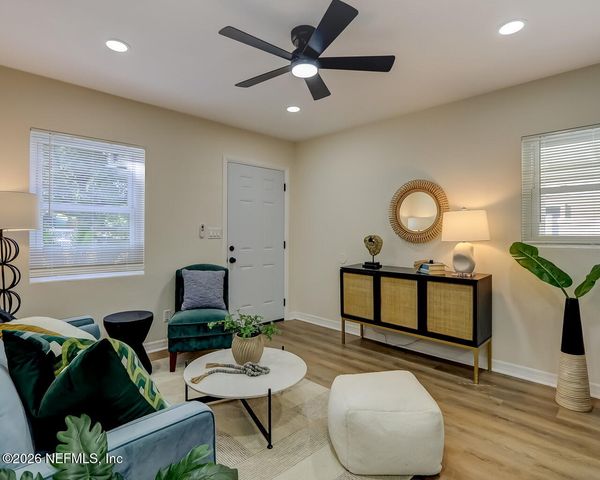 5744 BLACKTHORN Road, Jacksonville, FL 32244