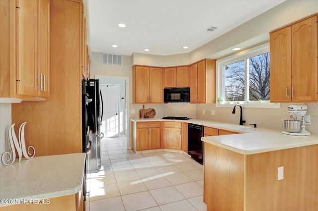 19 Polo Club Drive, Freehold, NJ 07728