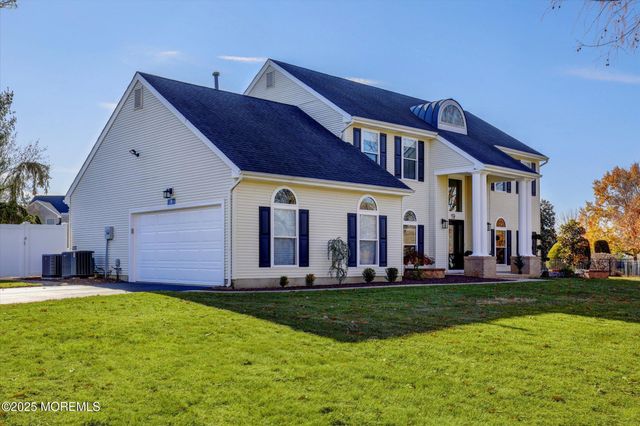 19 Polo Club Drive, Freehold, NJ 07728