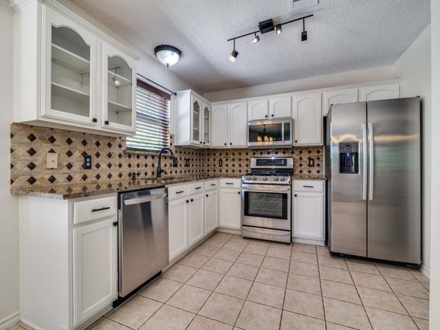 8605 Treasure Cove, Rowlett, TX 75089