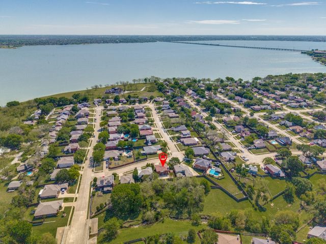 8605 Treasure Cove, Rowlett, TX 75089