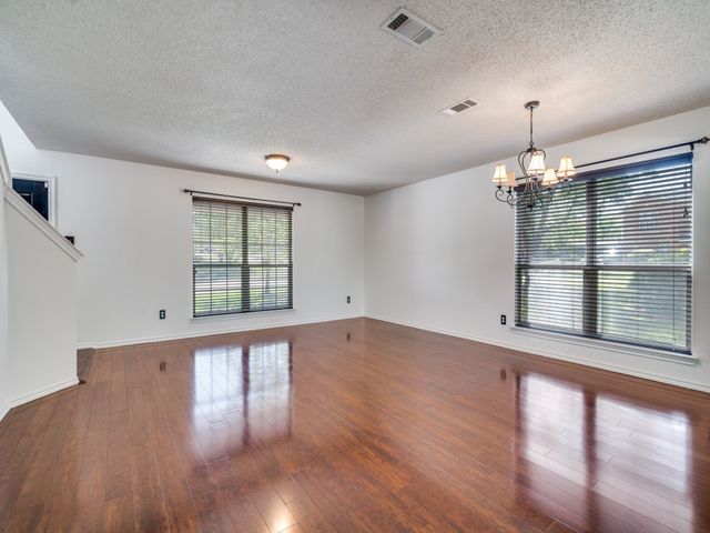 8605 Treasure Cove, Rowlett, TX 75089