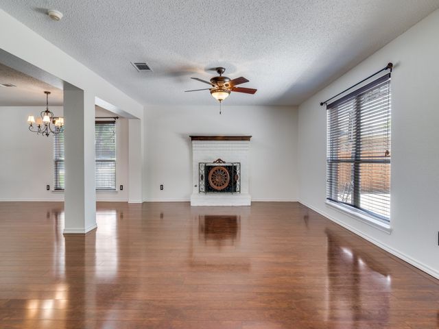 8605 Treasure Cove, Rowlett, TX 75089