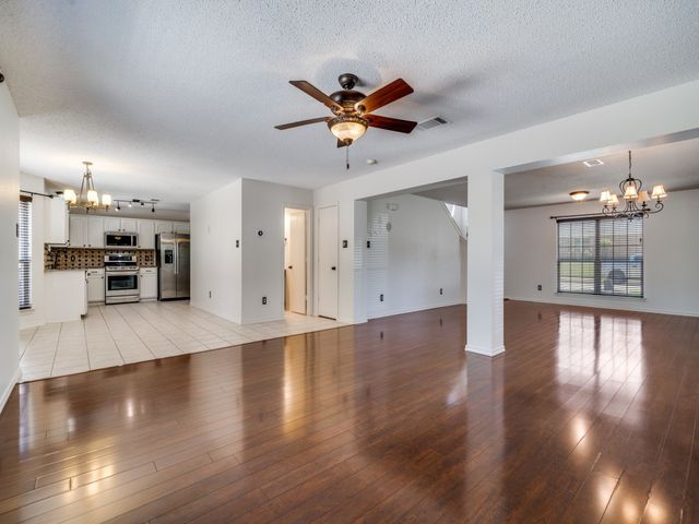 8605 Treasure Cove, Rowlett, TX 75089