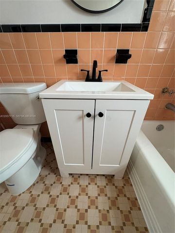 725 NE 91st St 1D, Miami Shores, FL 33138