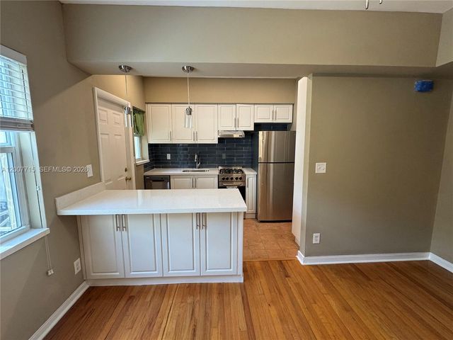 725 NE 91st St 1D, Miami Shores, FL 33138