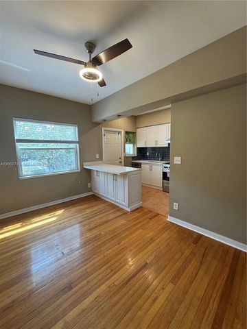 725 NE 91st St 1D, Miami Shores, FL 33138