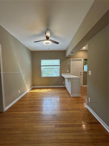 725 NE 91st St 1D, Miami Shores, FL 33138