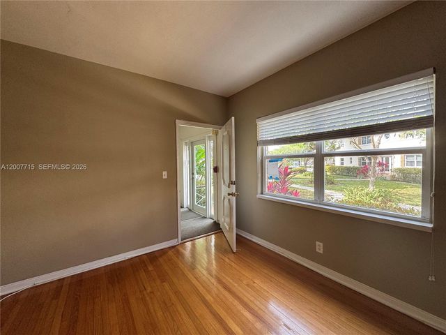 725 NE 91st St 1D, Miami Shores, FL 33138