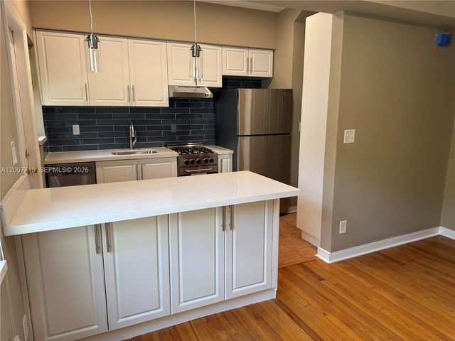 725 NE 91st St 1D, Miami Shores, FL 33138