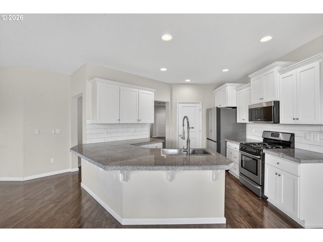 51380 Sw RANDSTAD St, Scappoose, OR 97056