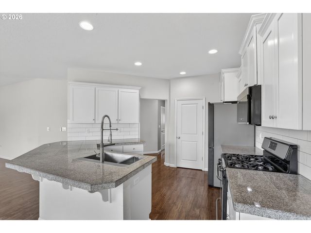 51380 Sw RANDSTAD St, Scappoose, OR 97056