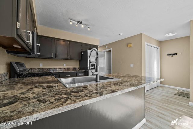 6230 Gross Drive, Anchorage, AK 99507