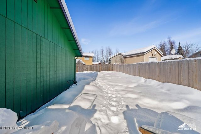 6230 Gross Drive, Anchorage, AK 99507
