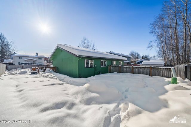 6230 Gross Drive, Anchorage, AK 99507