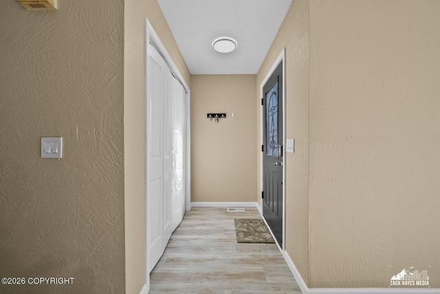 6230 Gross Drive, Anchorage, AK 99507