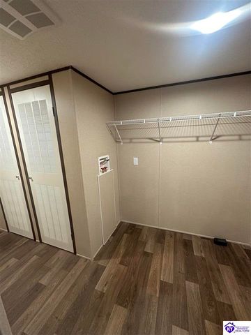 102 N Center Street, Irvington, KY 40146