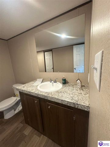 102 N Center Street, Irvington, KY 40146