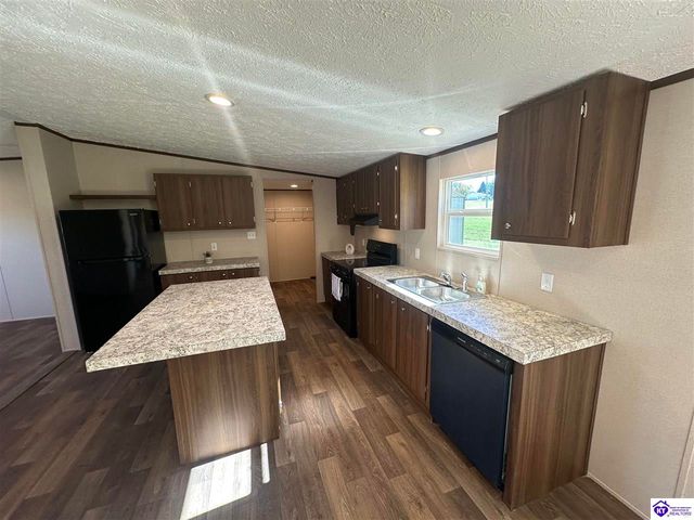 102 N Center Street, Irvington, KY 40146