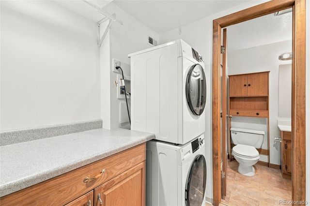 1085 E Midway Boulevard, Broomfield, CO 80020