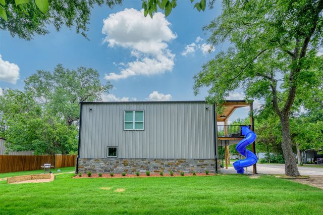 176 Denison Drive, Pottsboro, TX 75076