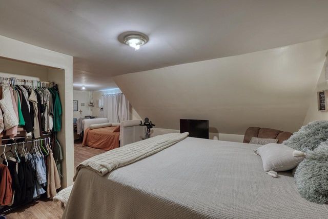 1650 S 18th STREET, Milwaukee, WI 53204