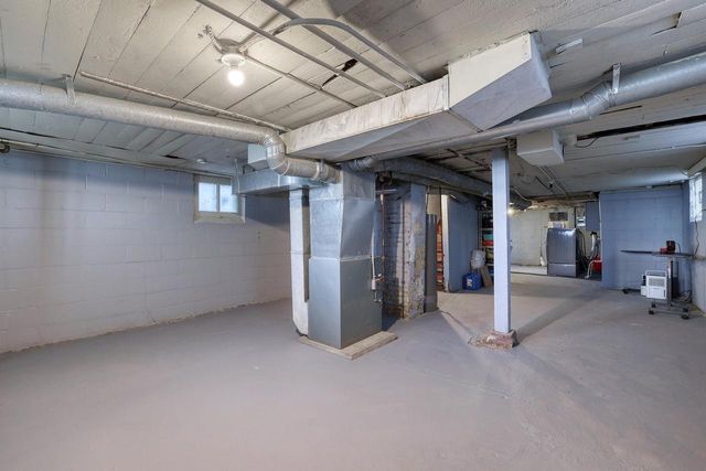 1650 S 18th STREET, Milwaukee, WI 53204