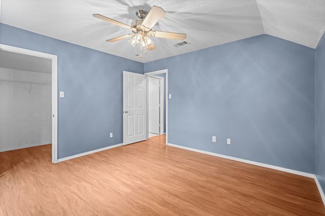 10323 Budtime Lane, Dallas, TX 75217