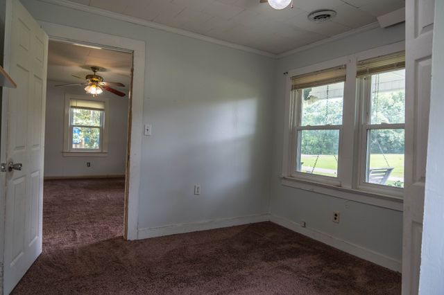 118 Bone Cave Rd, Rock Island, TN 38581