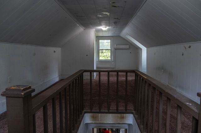 118 Bone Cave Rd, Rock Island, TN 38581