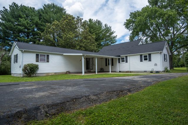 118 Bone Cave Rd, Rock Island, TN 38581