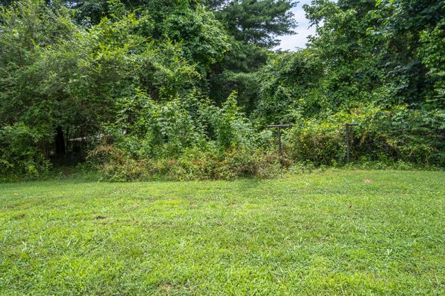 118 Bone Cave Rd, Rock Island, TN 38581