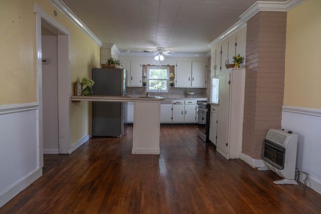 118 Bone Cave Rd, Rock Island, TN 38581