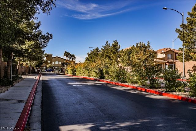 6802 Pacific Craft Lane, Las Vegas, NV 89122