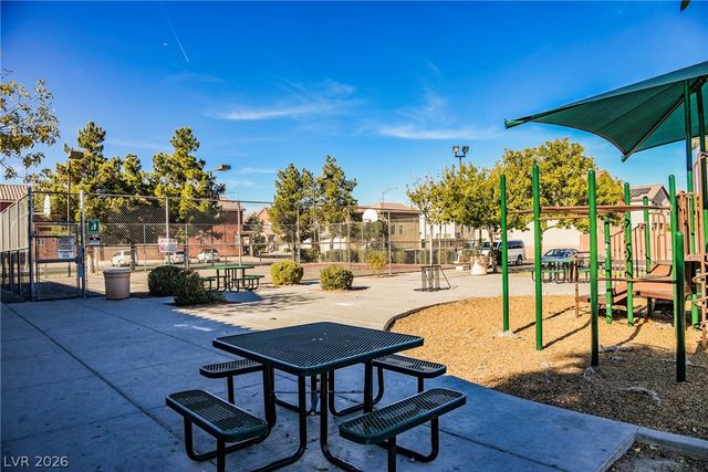 6802 Pacific Craft Lane, Las Vegas, NV 89122