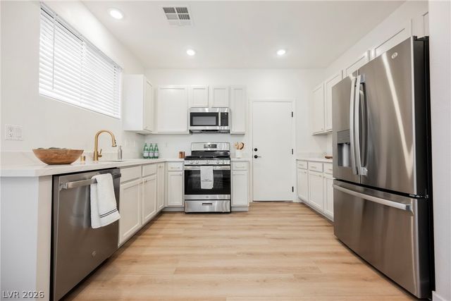 6802 Pacific Craft Lane, Las Vegas, NV 89122