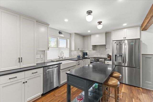 3122 North Avenue, Burlington, VT 05408
