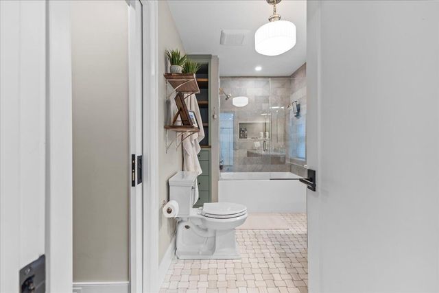 3122 North Avenue, Burlington, VT 05408