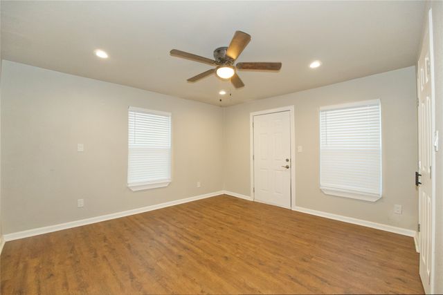 311 W Main Street, Whitesboro, TX 76273