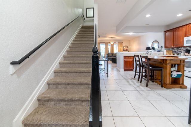 1041 ENCLAIR STREET, Orlando, FL 32828