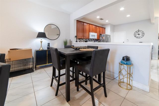 1041 ENCLAIR STREET, Orlando, FL 32828