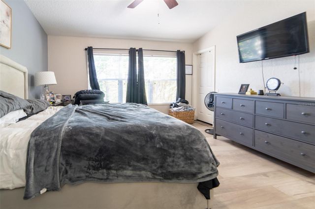 1041 ENCLAIR STREET, Orlando, FL 32828