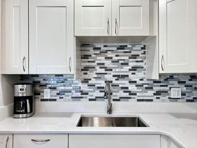 4840 Briarwood Avenue Unit C8, Royal Oak, MI 48073