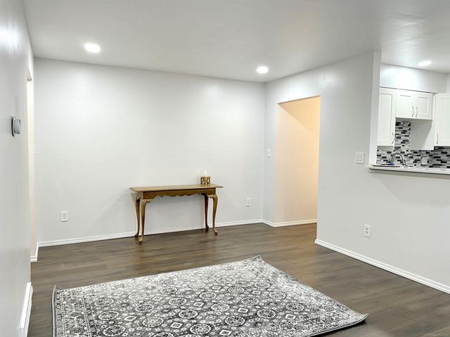 4840 Briarwood Avenue Unit C8, Royal Oak, MI 48073