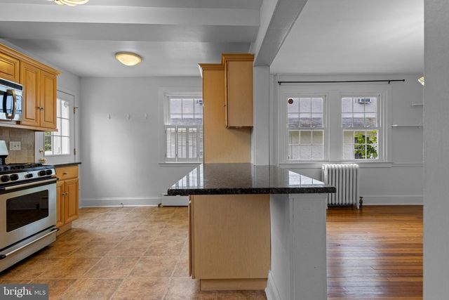 239 LOWRYS LN, Bryn Mawr, PA 19010